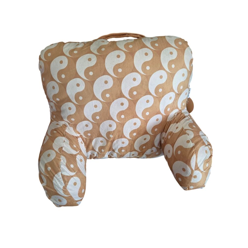 New Tilly's Yin Yang Lounge Pillow Ying Yang